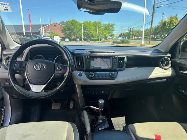 Used 2018 Toyota RAV4 Limited AWD/4WD image 25