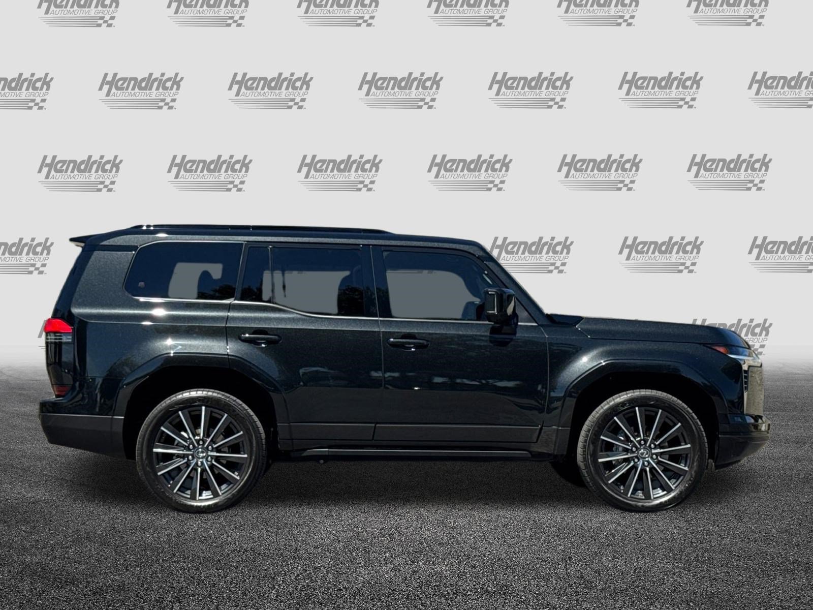Certified 2024 Lexus GX 550 w/ Accessory Package (Z1) AWD/4WD image 3