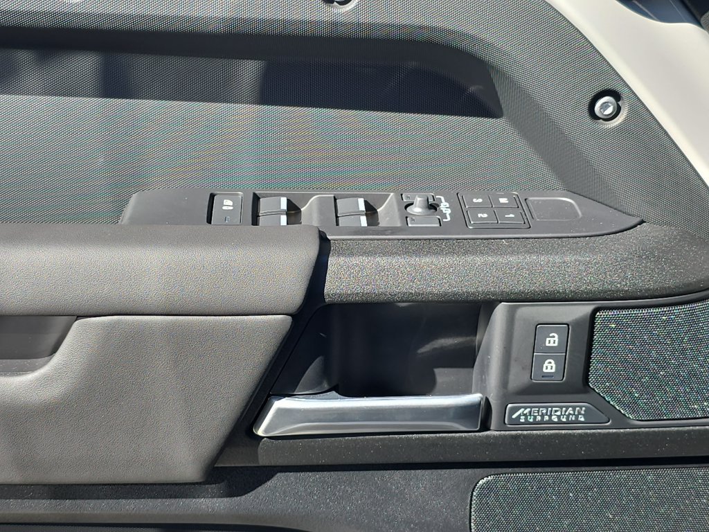 New 2026 Land Rover Defender 110 X AWD/4WD image 29