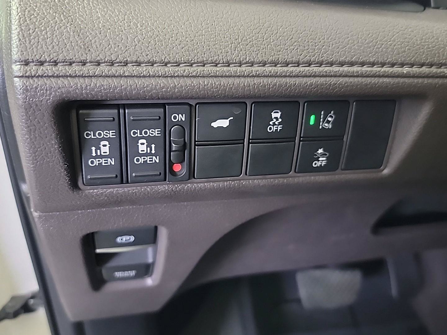 Certified 2018 Honda Odyssey EX-L image 39