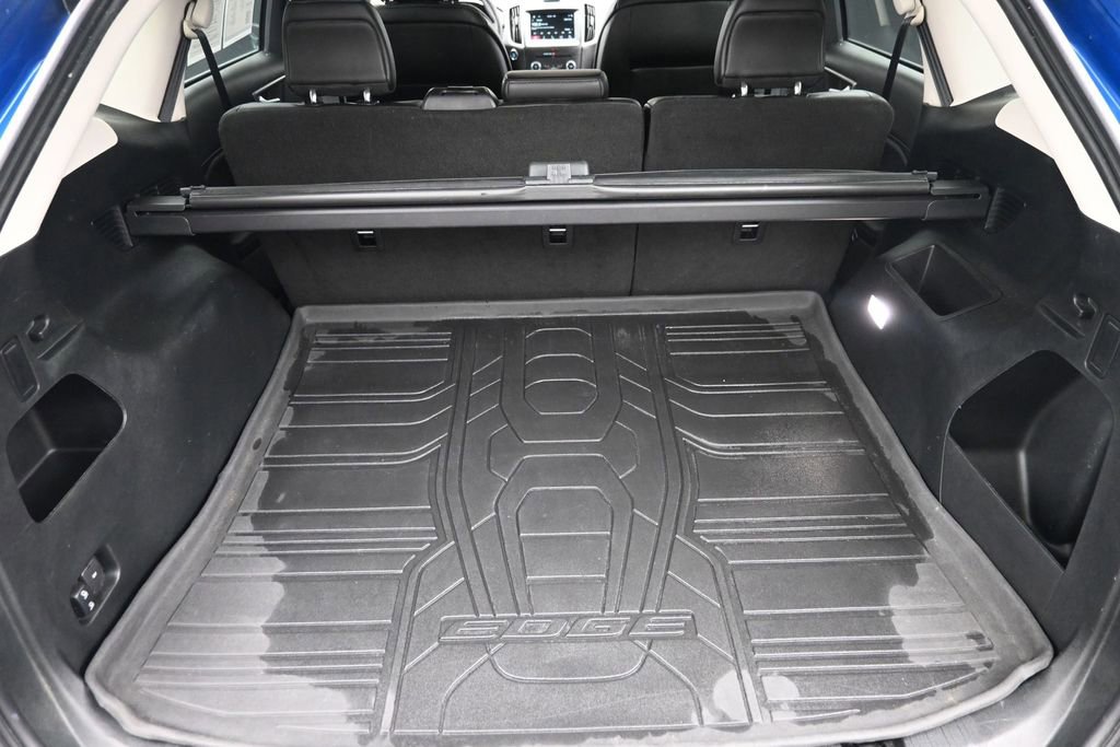 Used 2018 Ford Edge SEL w/ Equipment Group 201A AWD/4WD image 9