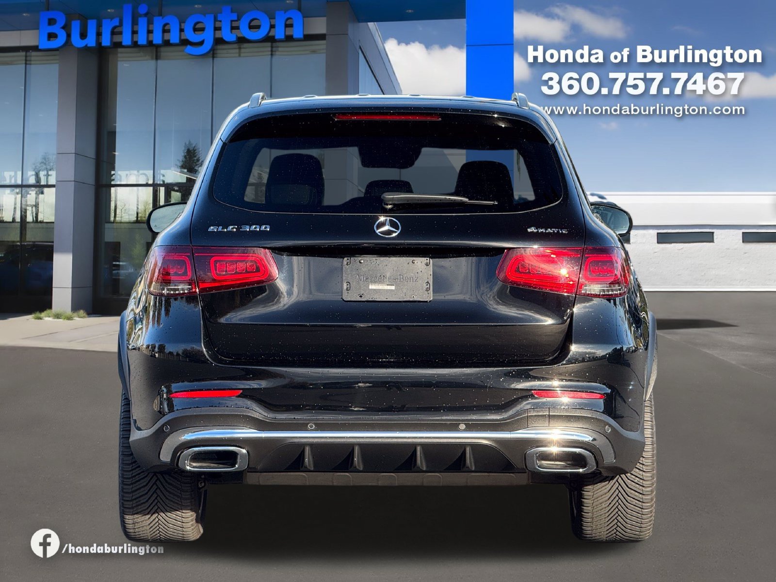Used 2021 Mercedes-Benz GLC 300 4MATIC image 5