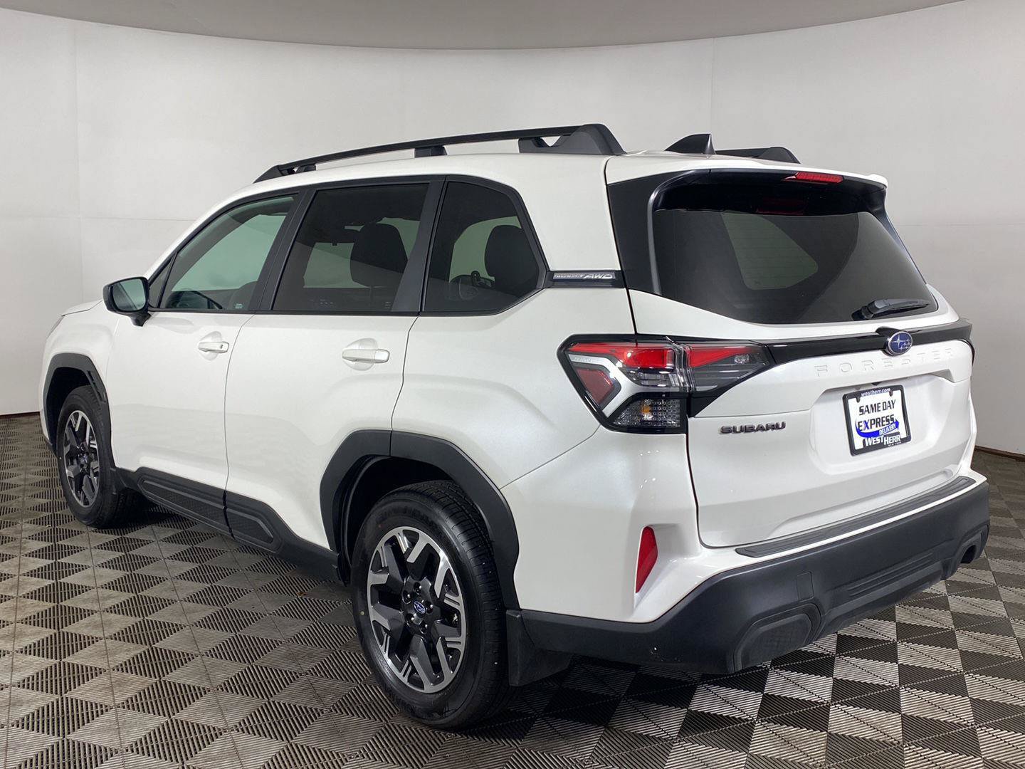 Used 2026 Subaru Forester Premium AWD/4WD image 8