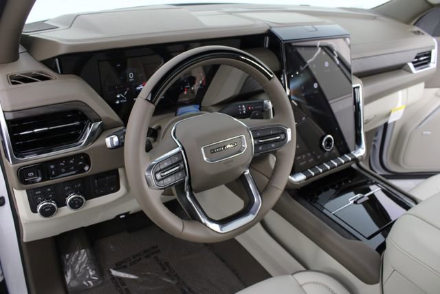 New 2026 GMC Yukon XL Denali w/ Denali Reserve Package image 11