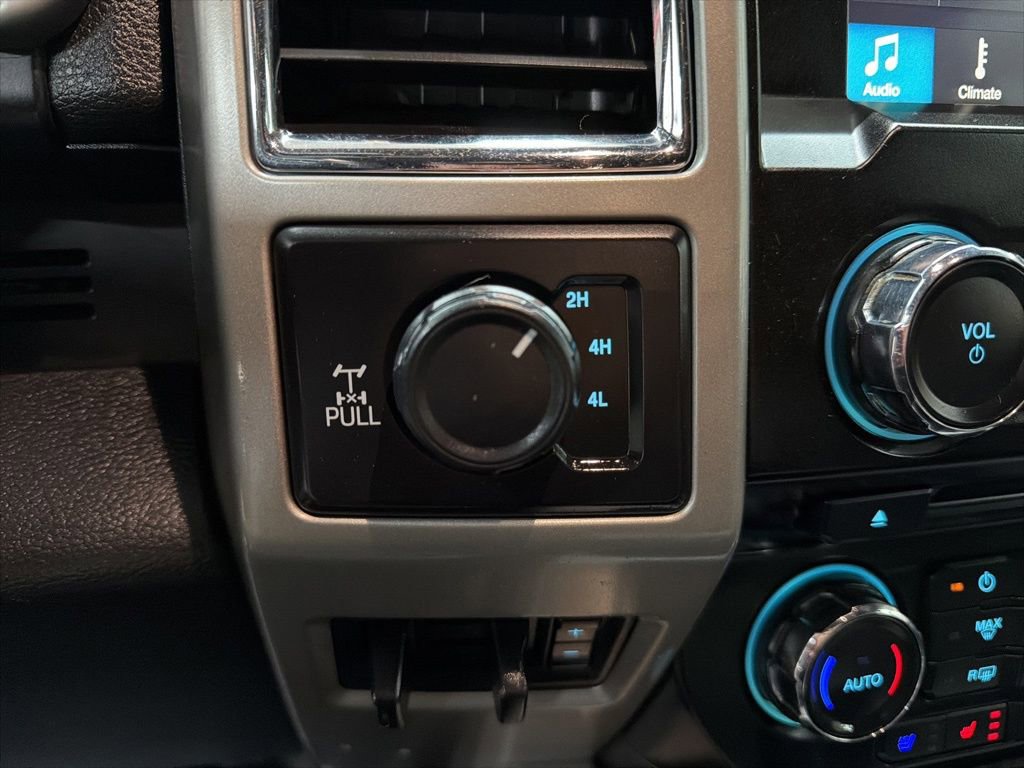 Used 2018 Ford F250 Lariat w/ Chrome Package image 44