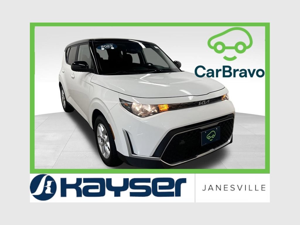 Used 2023 Kia Soul S FWD image 1