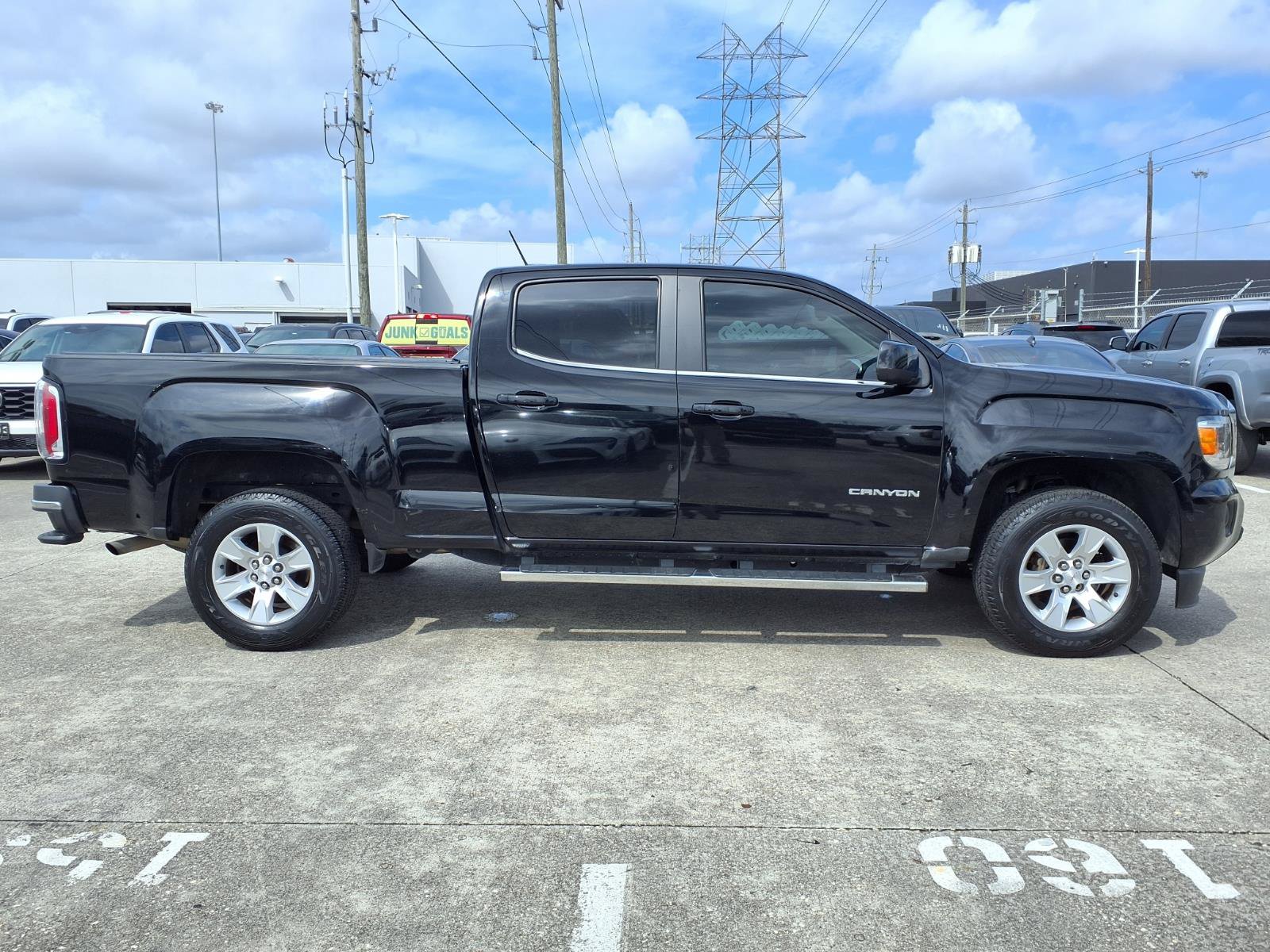 Used 2015 GMC Canyon SLE RWD image 25