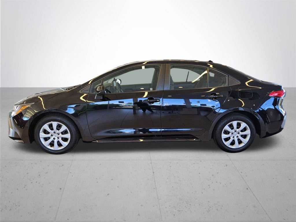 Used 2024 Toyota Corolla LE image 11