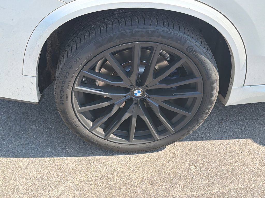 Used 2020 BMW X5 xDrive40i w/ M Sport Package AWD/4WD image 17
