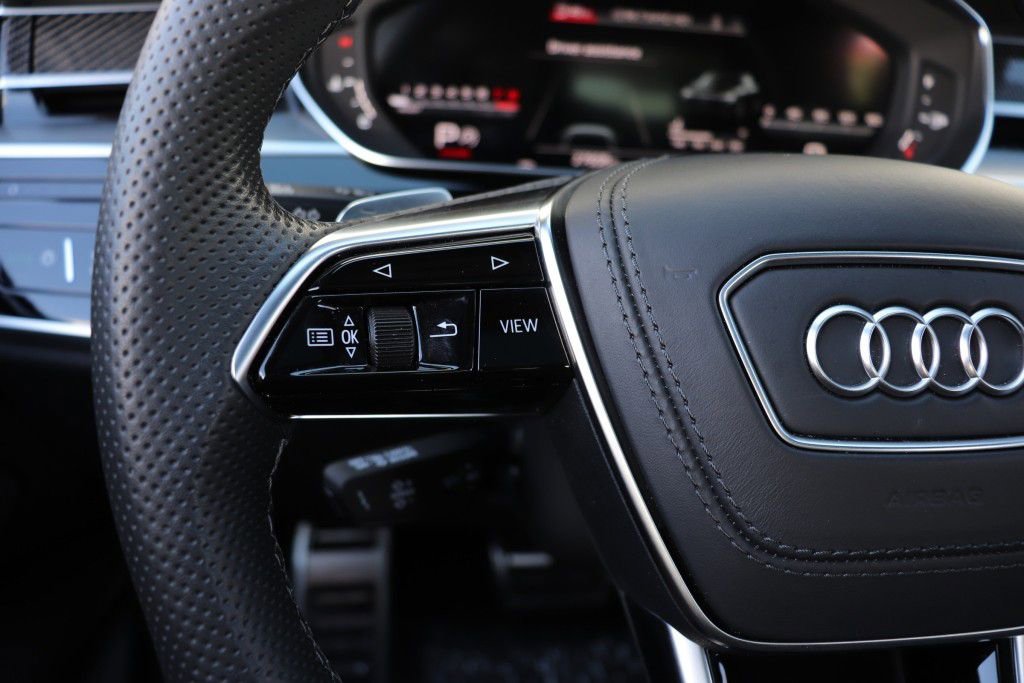Used 2023 Audi S8 AWD/4WD image 41