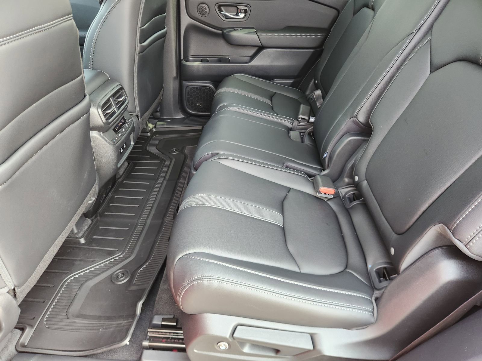 New 2026 Honda Pilot EX-L image 30