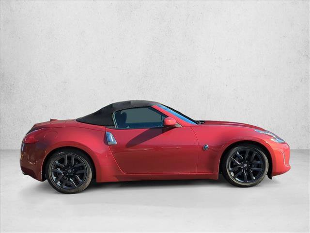 Used 2016 Nissan 370Z Roadster image 4