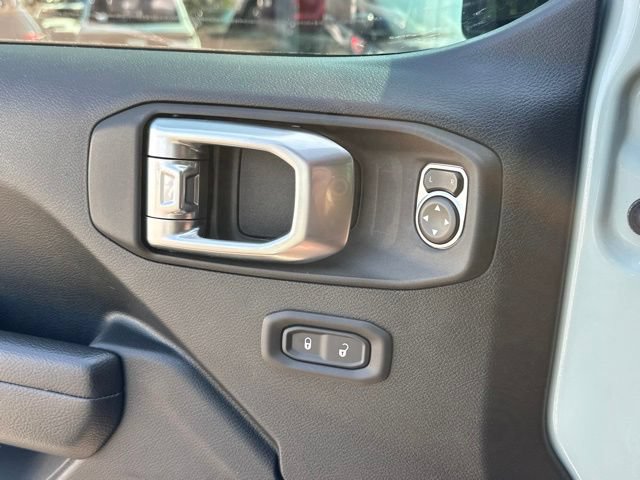 Used 2024 Jeep Wrangler Unlimited Sport AWD/4WD image 11