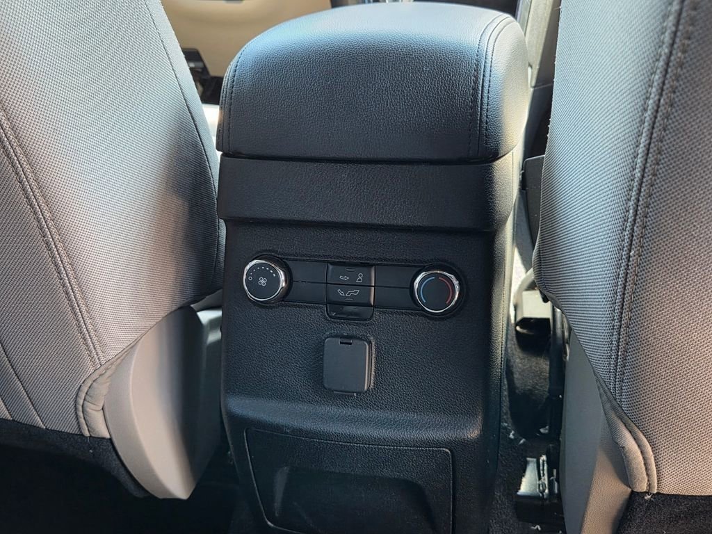 Used 2018 Ford Explorer FWD image 29