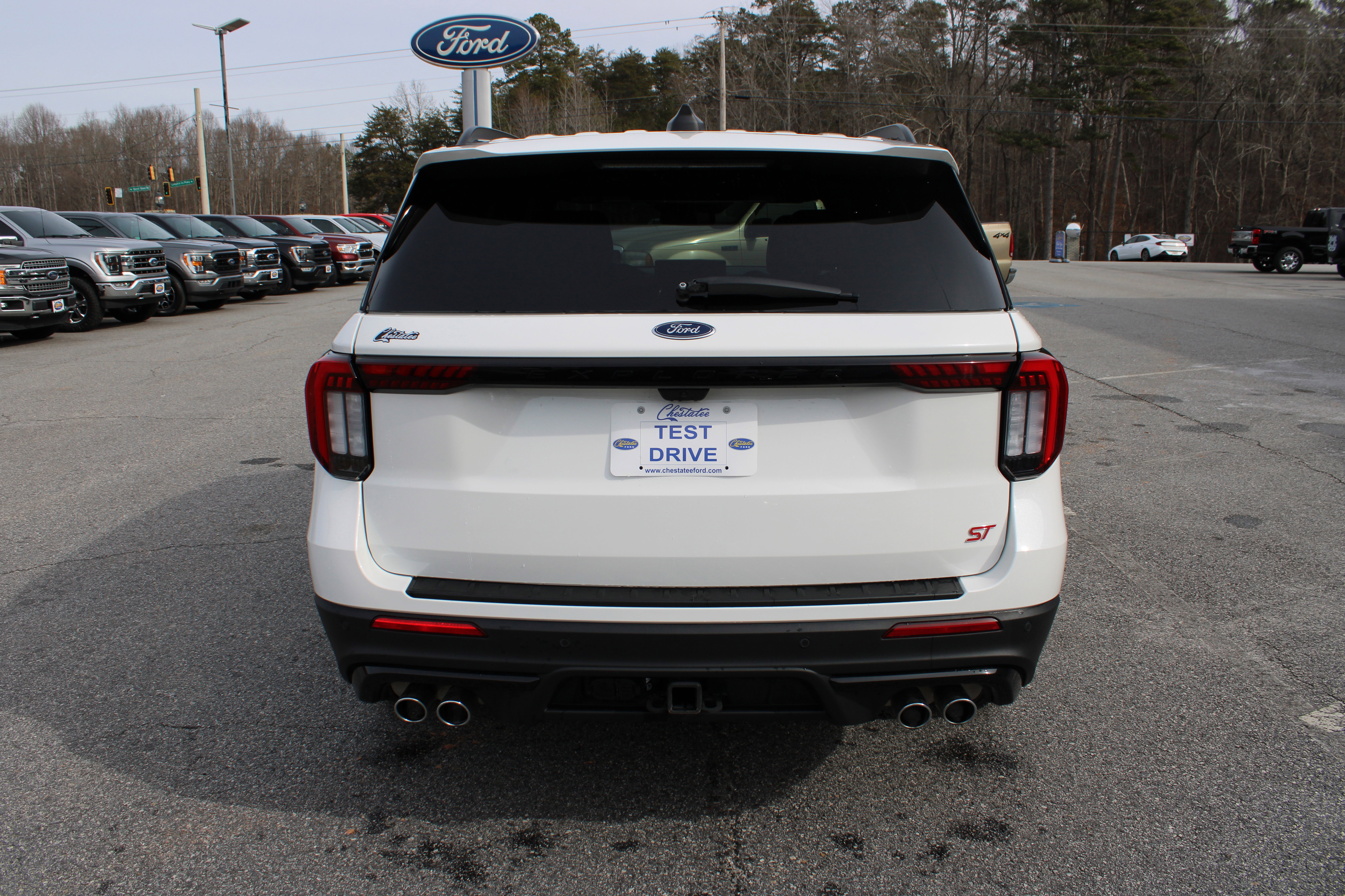 Used 2025 Ford Explorer ST image 7