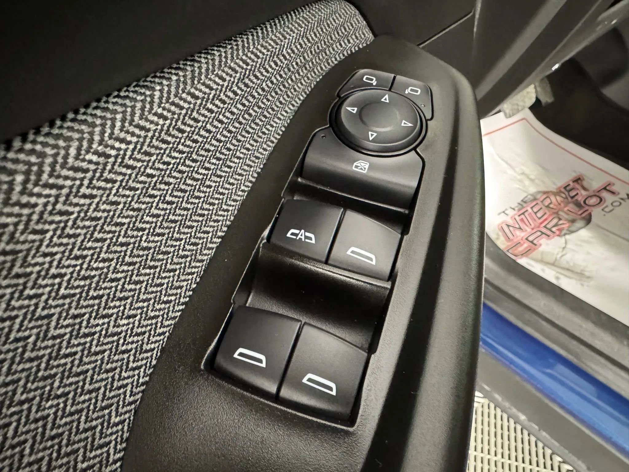 Used 2021 Chevrolet TrailBlazer LS FWD image 36