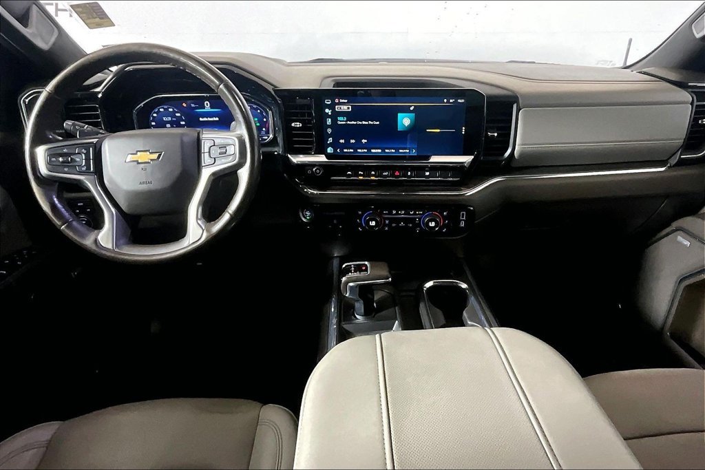Used 2023 Chevrolet Silverado 1500 LTZ w/ LTZ Convenience Package II AWD/4WD image 11