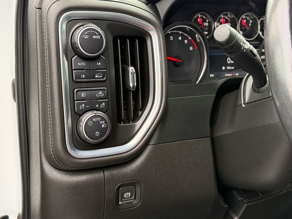 Used 2022 Chevrolet Silverado 1500 RST w/ Redline Edition AWD/4WD image 19
