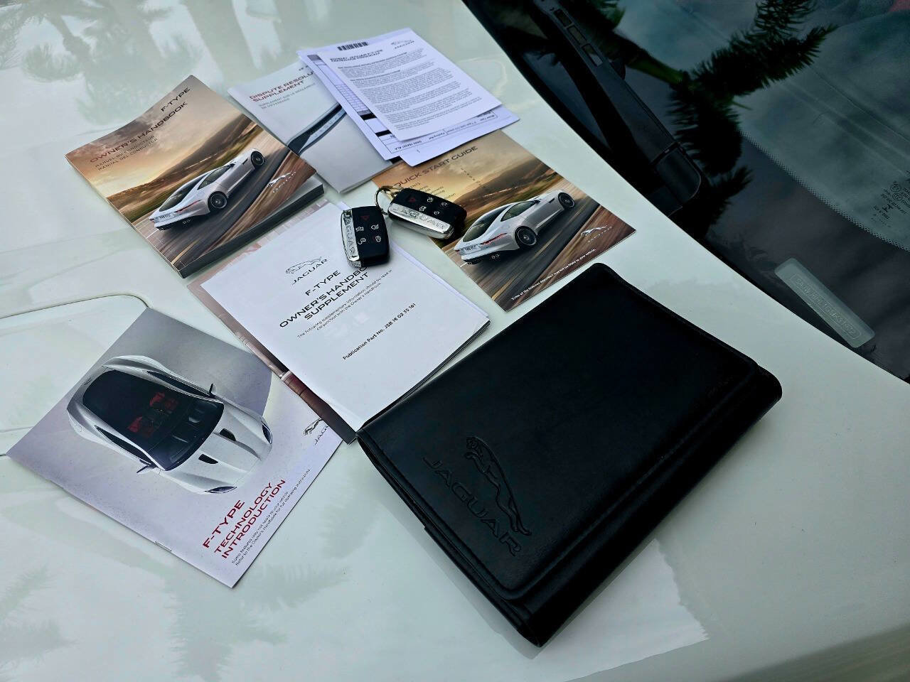 Used 2016 Jaguar F-TYPE R image 88
