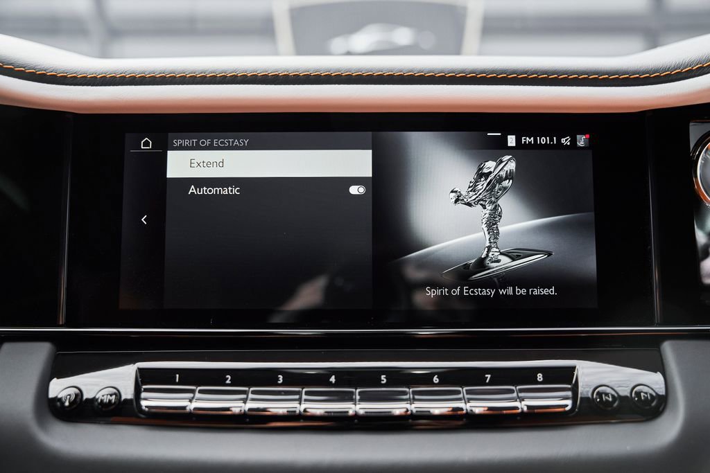 Used 2025 Rolls-Royce Cullinan AWD/4WD image 90