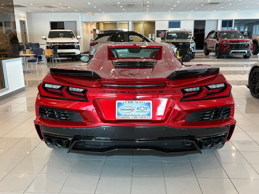 New 2027 Chevrolet Corvette Grand Sport w/ Z52 Sport Performance Package RWD image 13