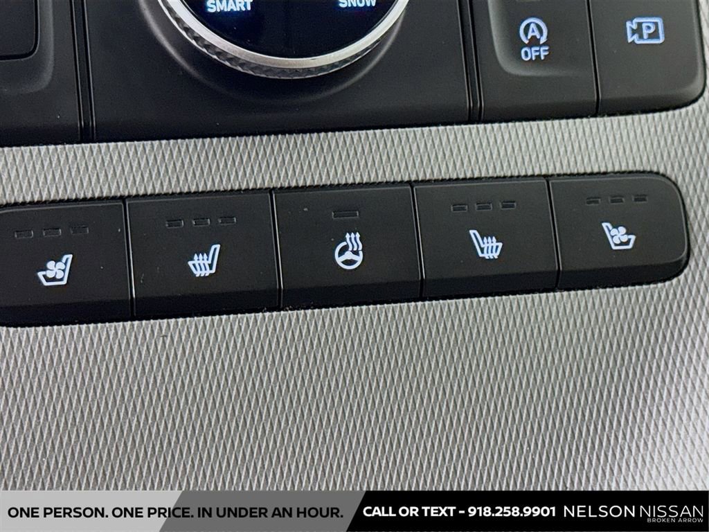 Used 2024 Hyundai Palisade Limited image 21