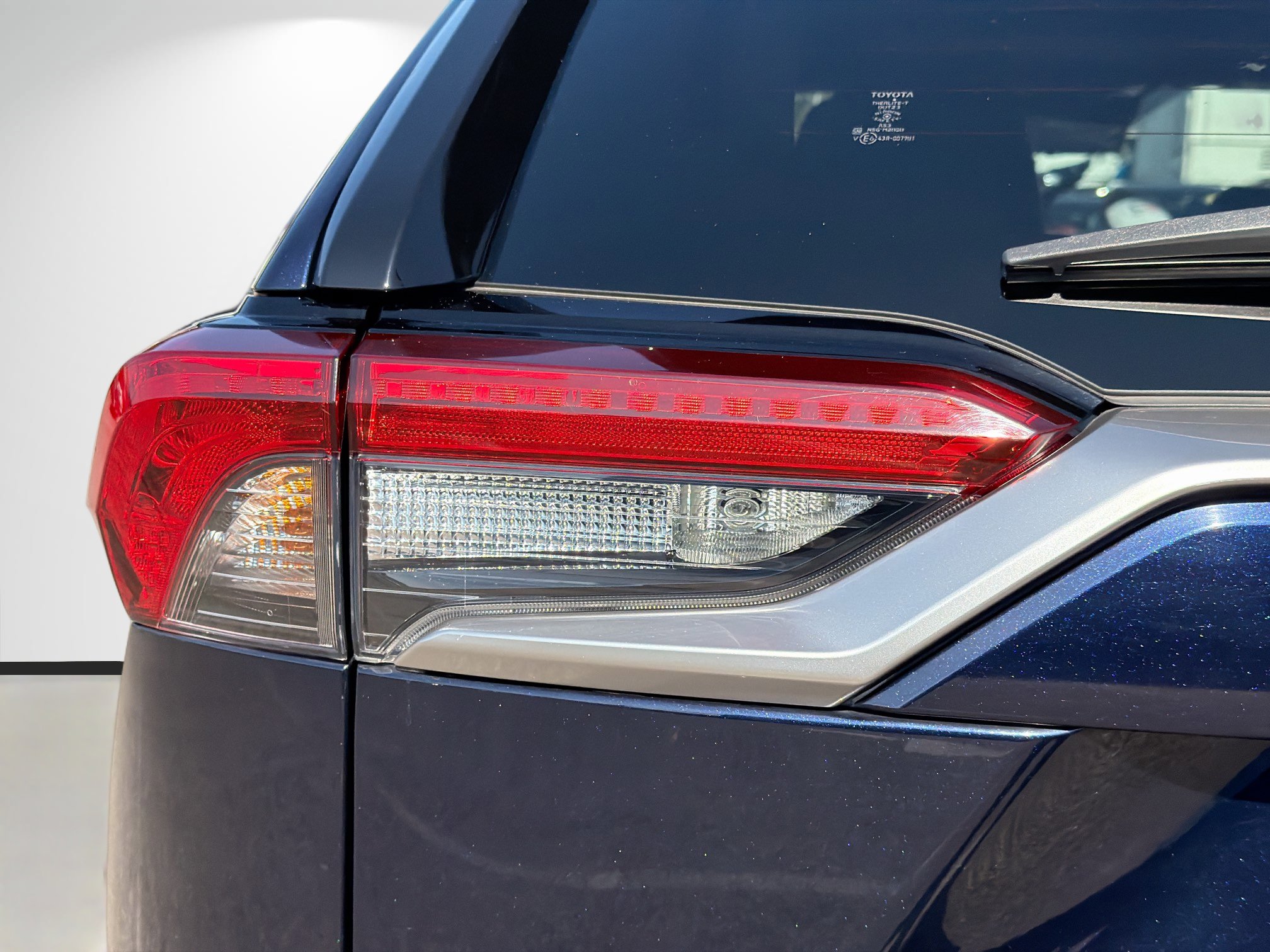 Used 2020 Toyota RAV4 XSE image 10