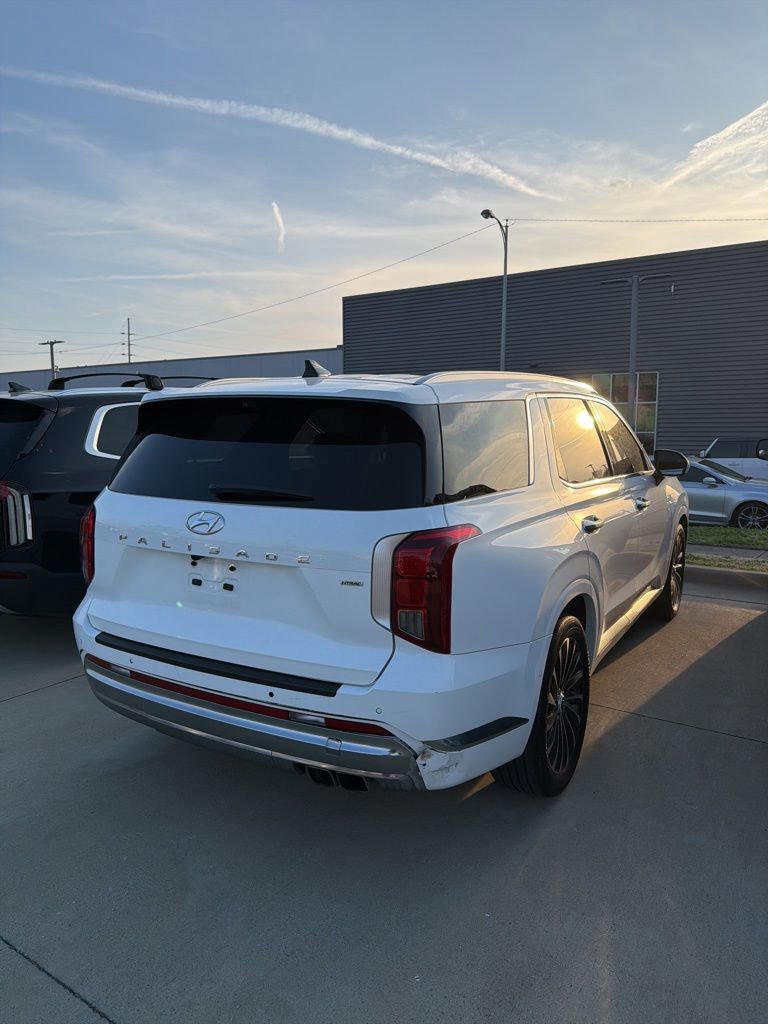 Used 2023 Hyundai Palisade Calligraphy w/ Cargo Package image 7