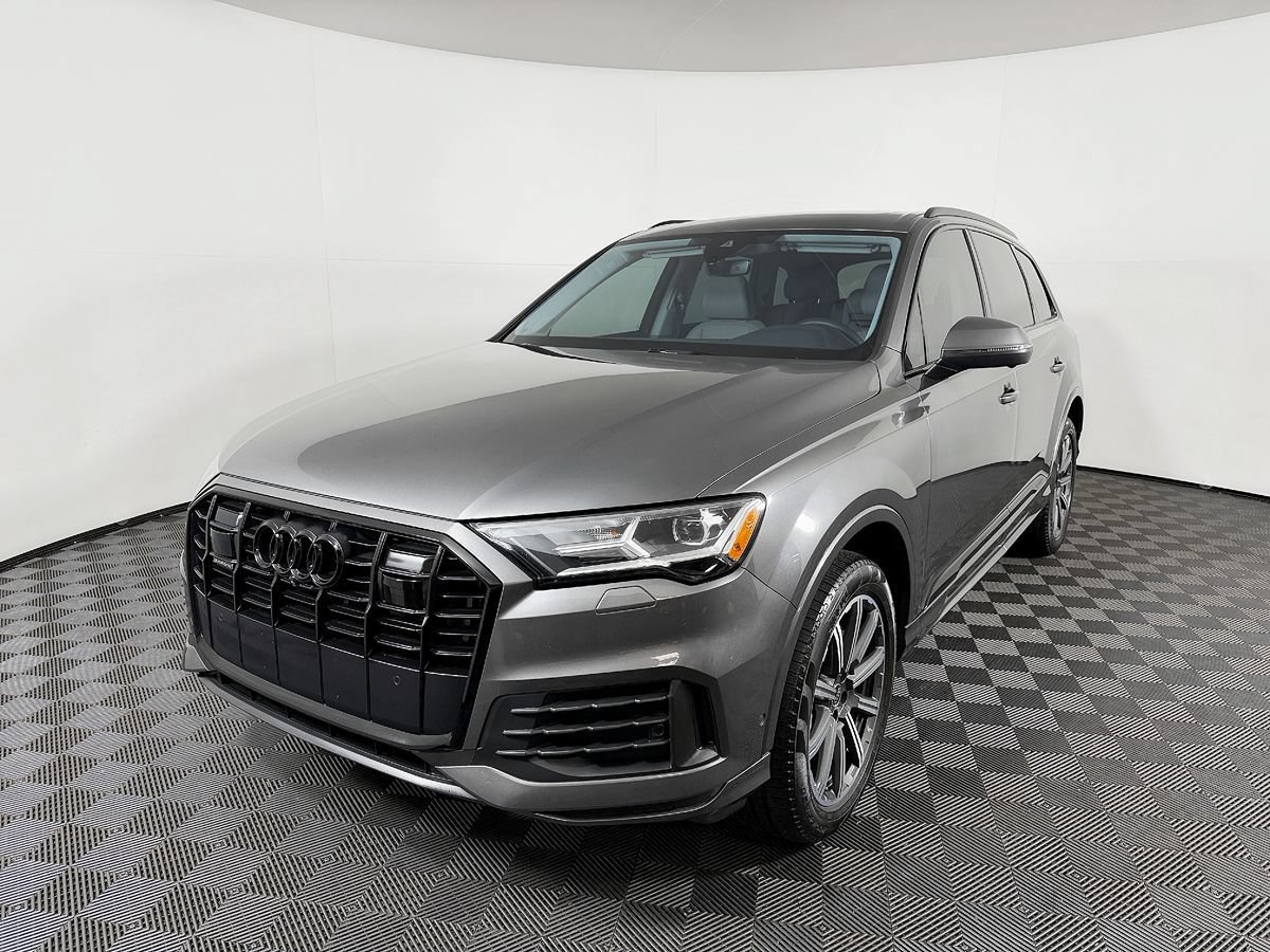 Used 2023 Audi Q7 2.0T Premium Plus w/ Premium Plus Package AWD/4WD image 3