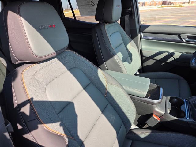 New 2026 GMC Terrain AT4 AWD/4WD image 37