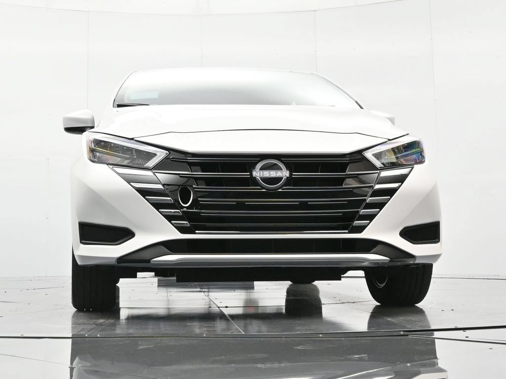 New 2025 Nissan Versa SV w/ Trunk Package FWD image 32