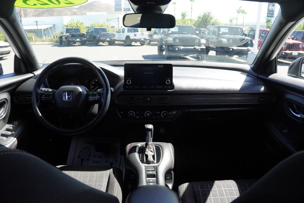 Used 2025 Honda HR-V Sport image 31