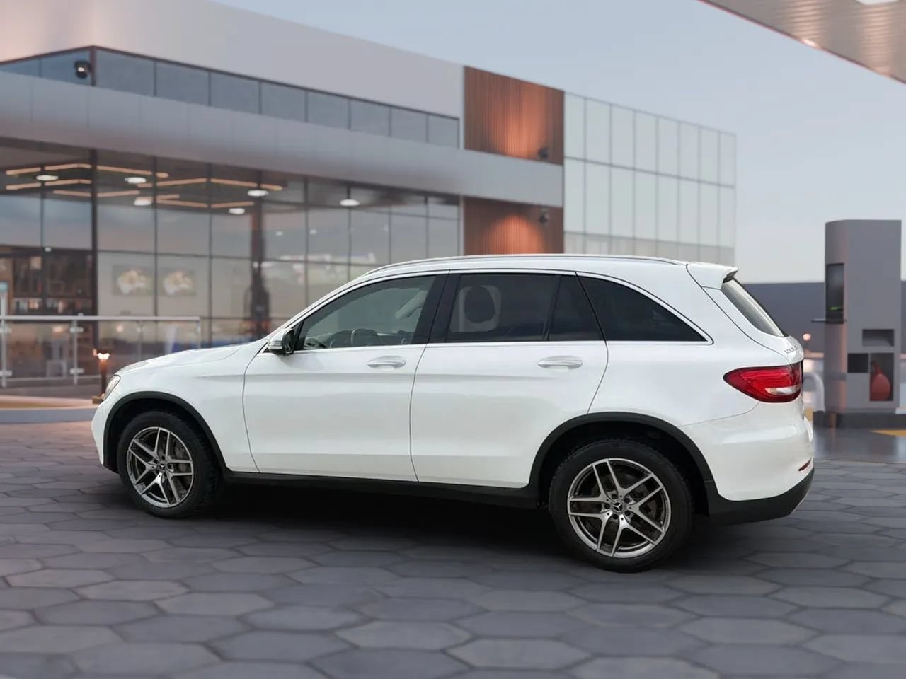 Used 2017 Mercedes-Benz GLC 300 w/ Premium 2 Package image 4