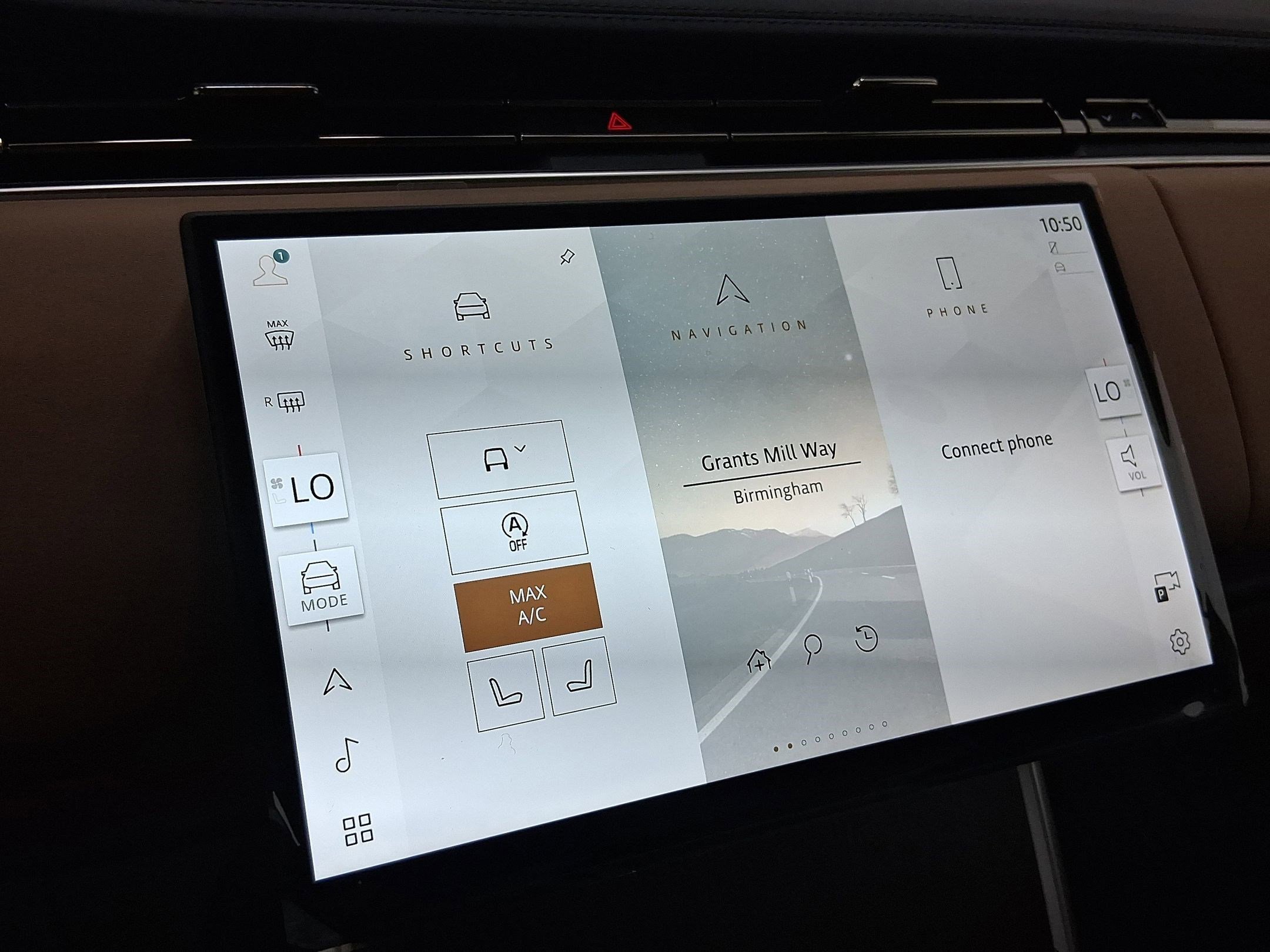 New 2025 Land Rover Range Rover SE image 23