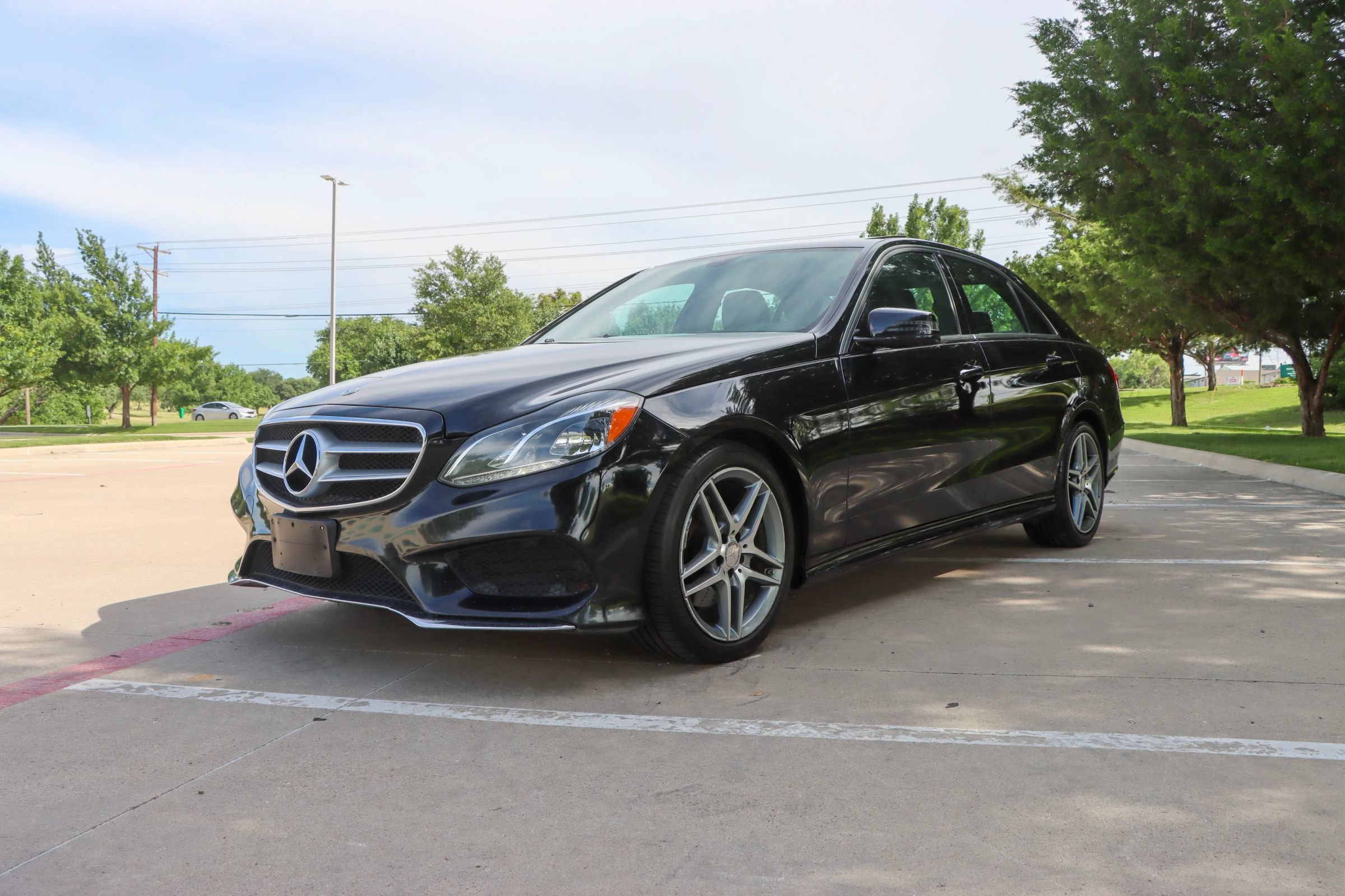 Used 2015 Mercedes-Benz E 350 4MATIC Sedan w/ Premium 1 Package image 3