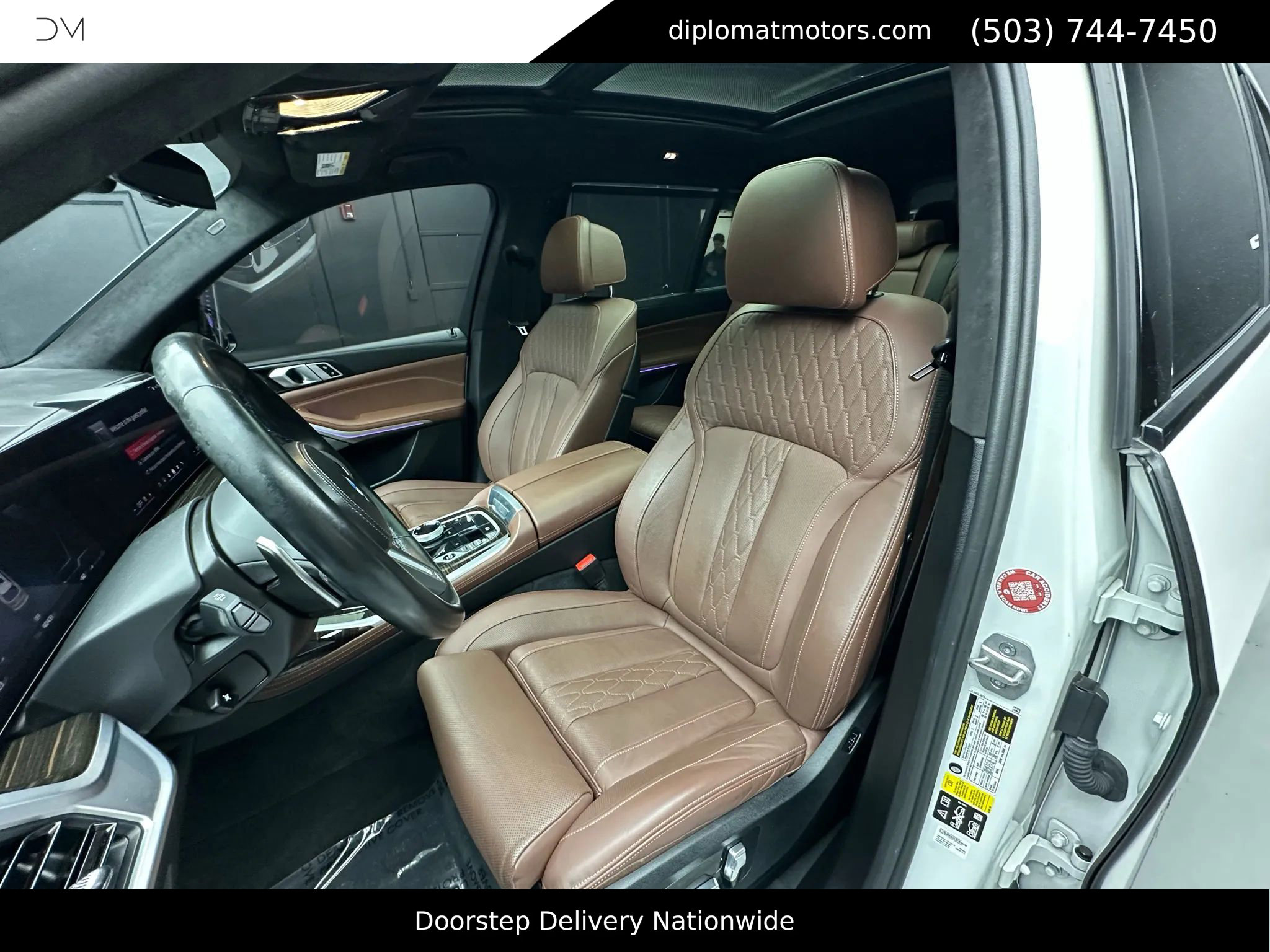 Used 2024 BMW X7 M60i w/ Executive Package image 19
