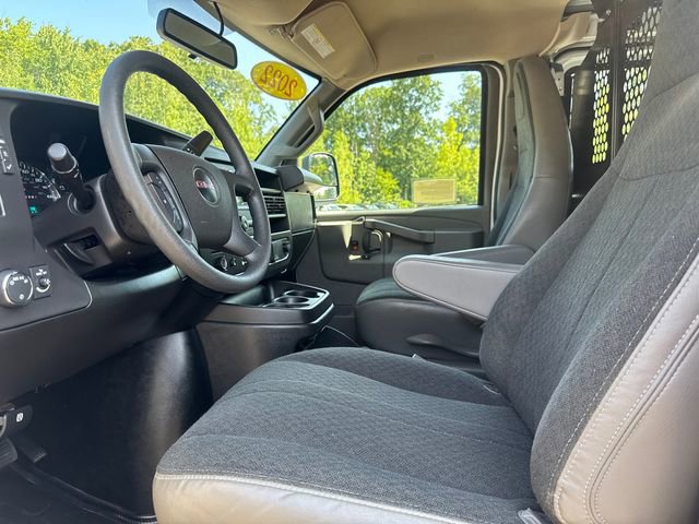 Used 2023 GMC Savana 2500 w/ Driver Convenience Package image 33