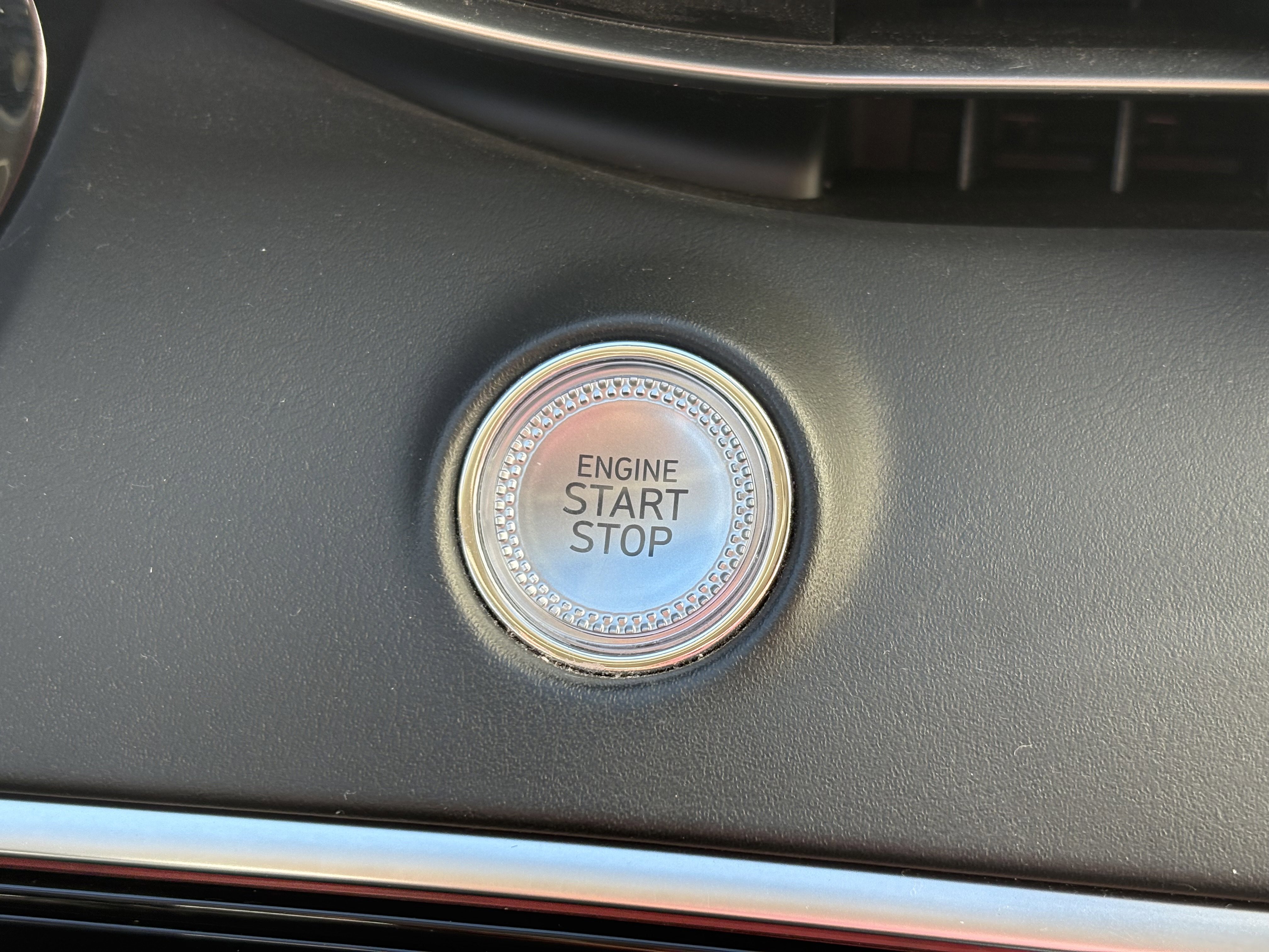 Used 2022 Genesis GV70 2.5T w/ Advanced Package image 29