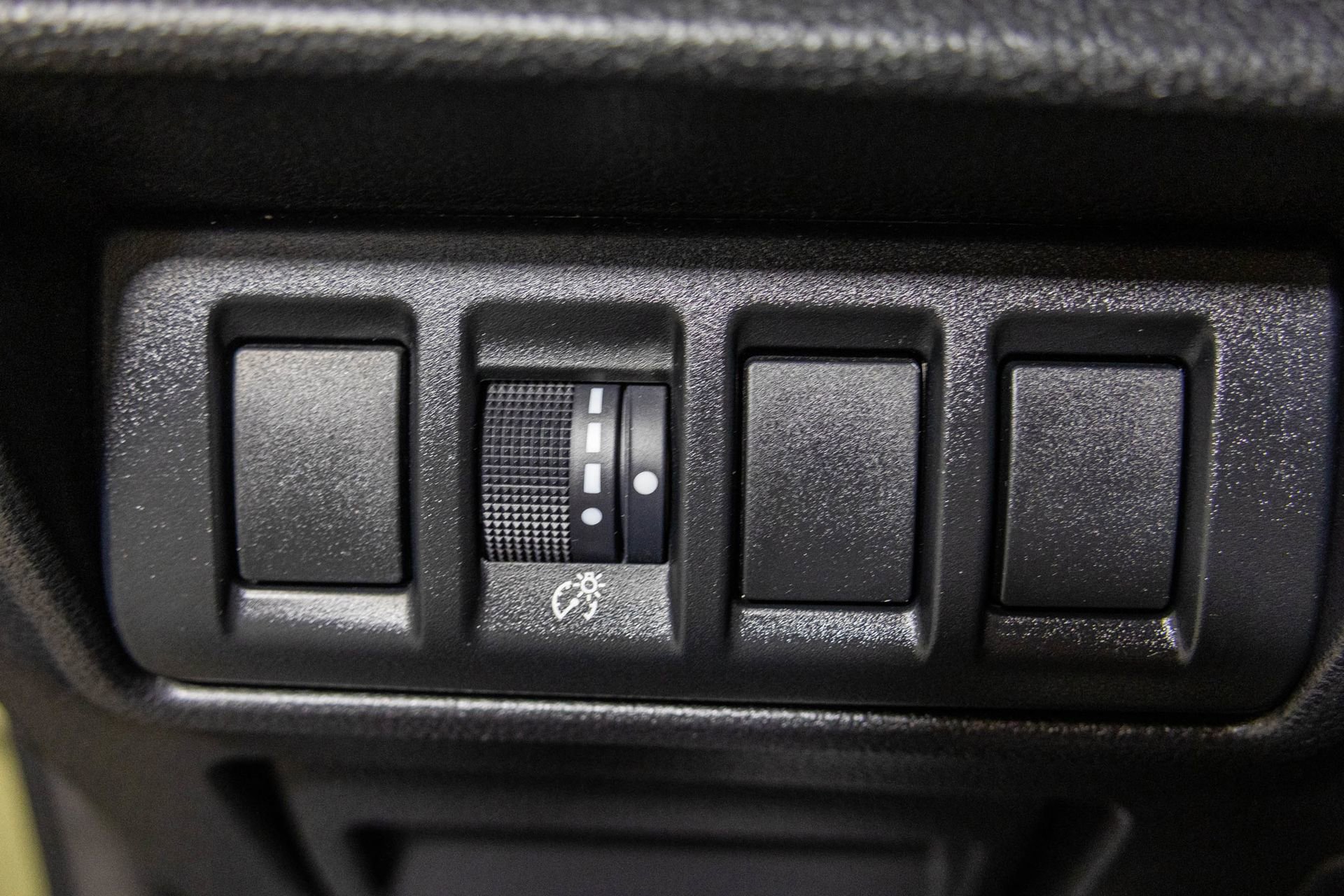 Used 2024 Subaru Outback Premium image 32