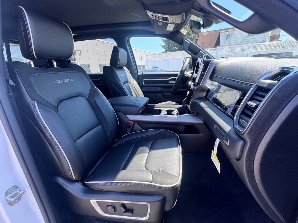 New 2026 RAM 1500 Laramie AWD/4WD image 19