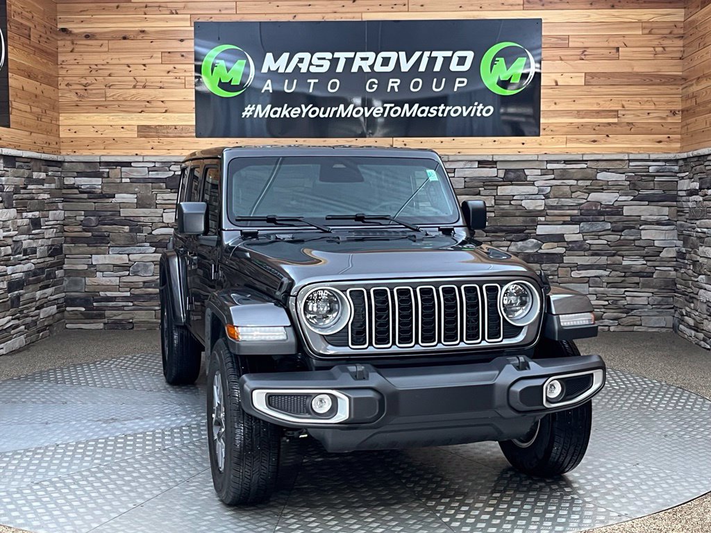 Used 2026 Jeep Wrangler Unlimited Sahara AWD/4WD image 5