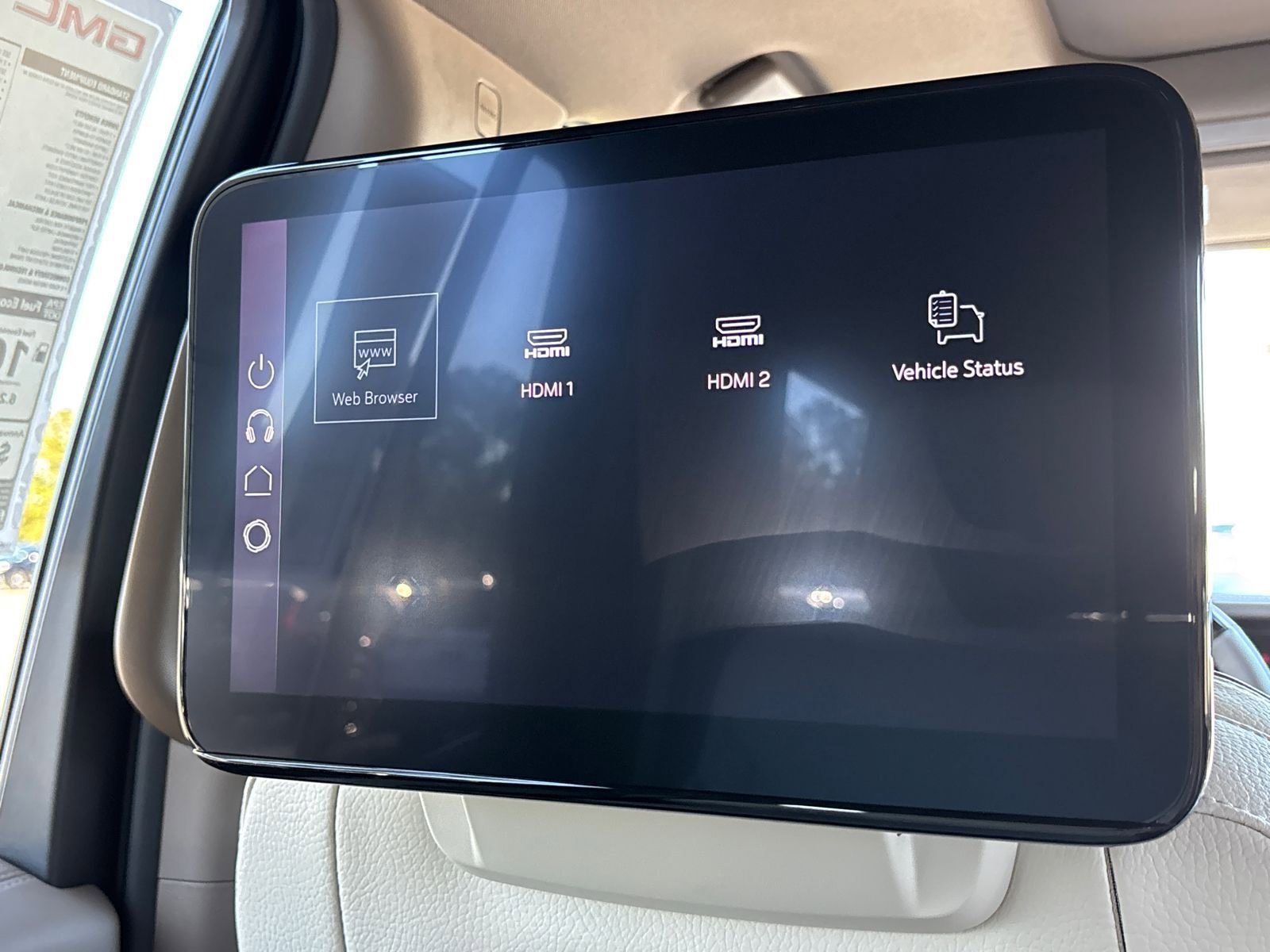 New 2026 GMC Yukon Denali w/ Denali Reserve Package image 26