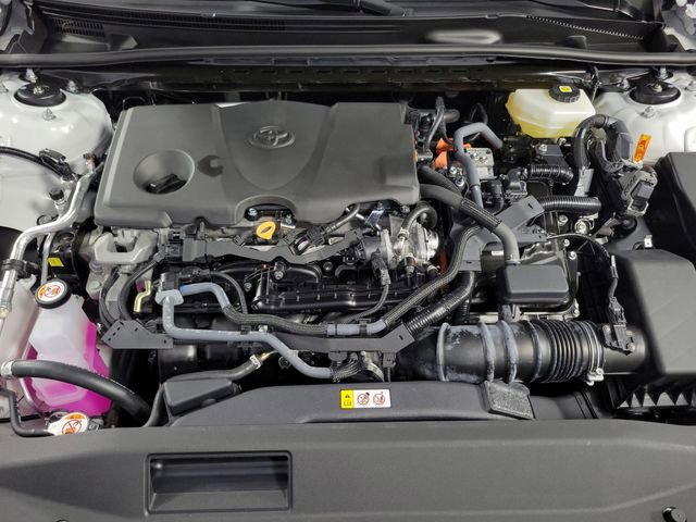 Used 2025 Toyota Camry XLE FWD image 14