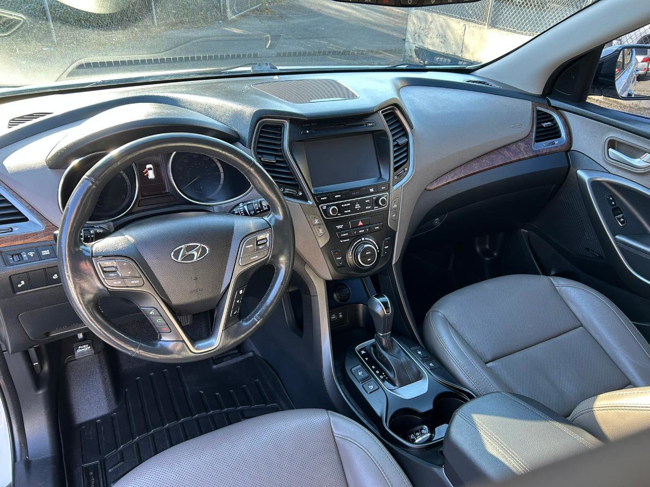Used 2018 Hyundai Santa Fe Sport AWD/4WD image 14