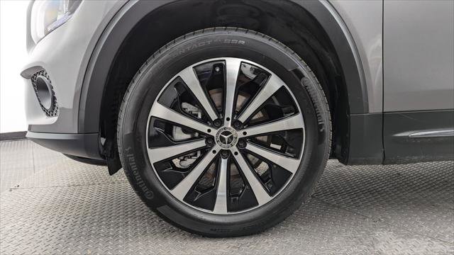 Used 2021 Mercedes-Benz GLB 250 w/ Premium Package image 29