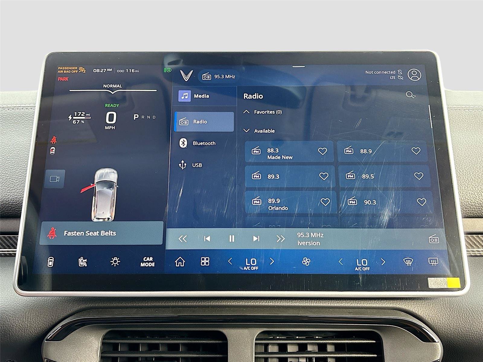 New 2025 VinFast VF 8 Eco AWD/4WD image 14