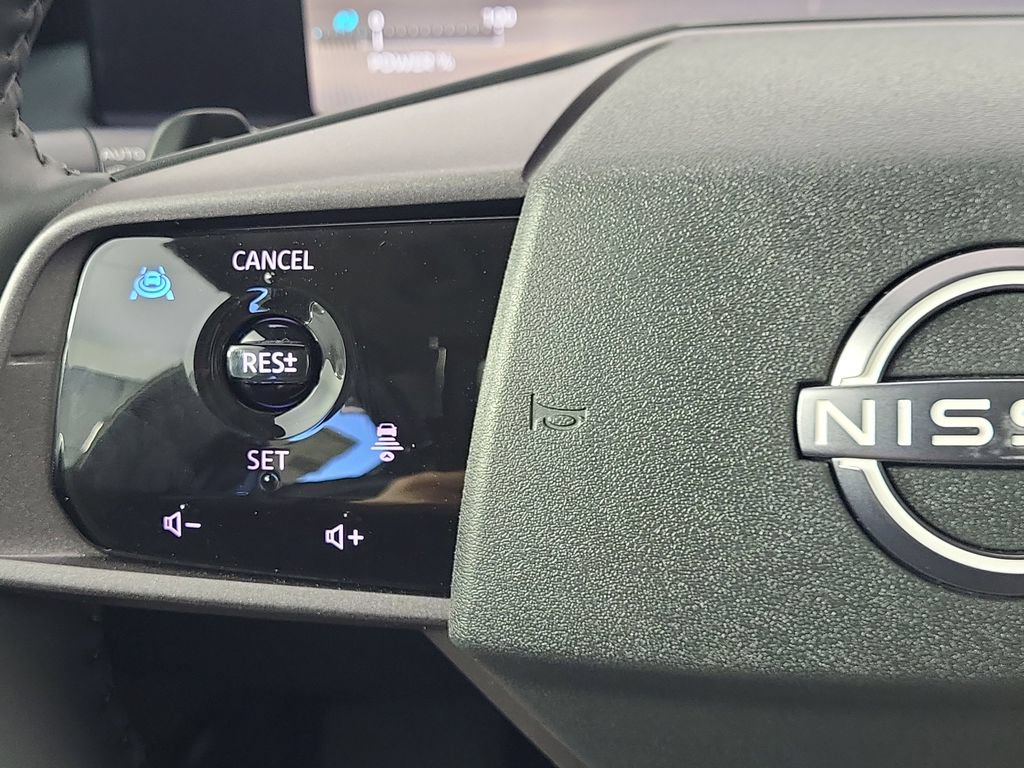New 2026 Nissan Leaf Platinum+ w/ Illuminated Package FWD image 16