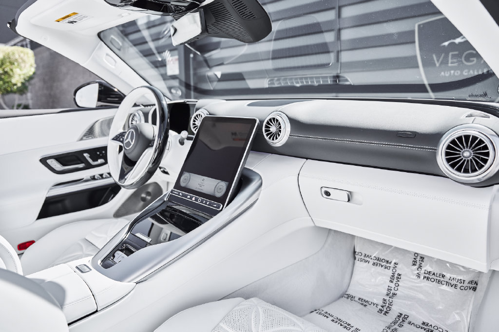 Used 2026 Mercedes-Benz Maybach SL 680 image 44