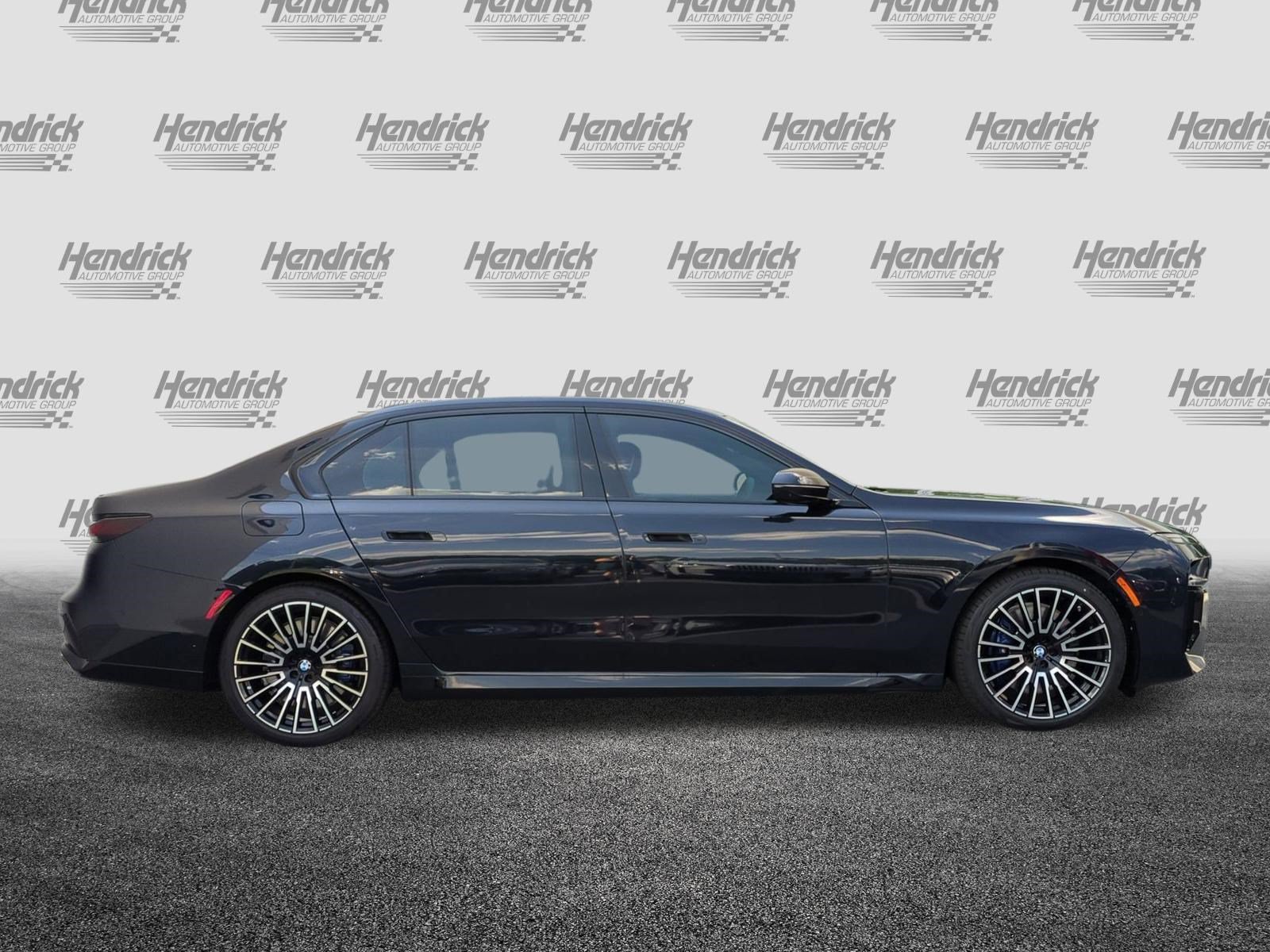 Certified 2025 BMW 760i xDrive w/ Luxury Rear Seating Package AWD/4WD image 10