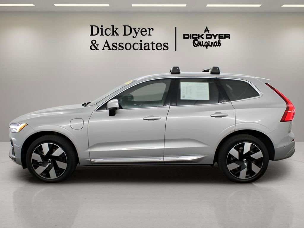 Certified 2023 Volvo XC60 T8 Ultimate image 6